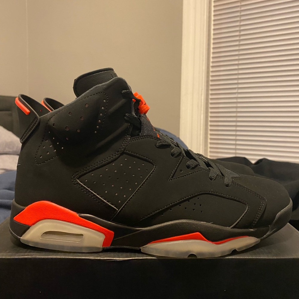 Jordan 6 Infrared (2019)